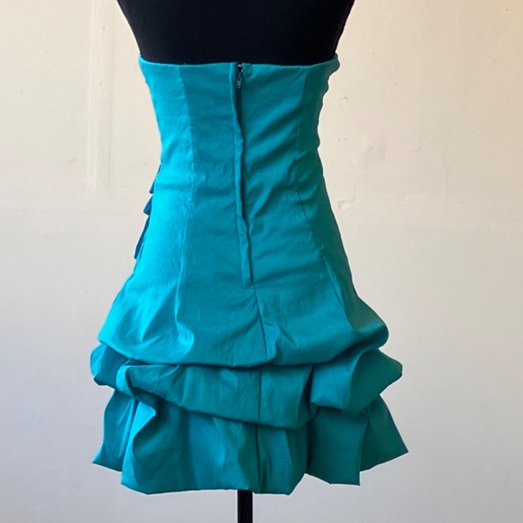 Sky blue sleeveless, baby doll dress - Picture 9 of 10